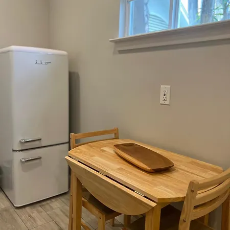 Private Modern Guesthouse, Near La Cantera/Medical Center